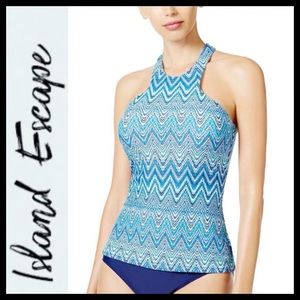NWOT Island Escape Halter Tankini Top
